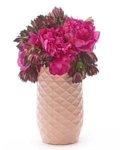 The Amaranth Vase in Pink - 7.5"